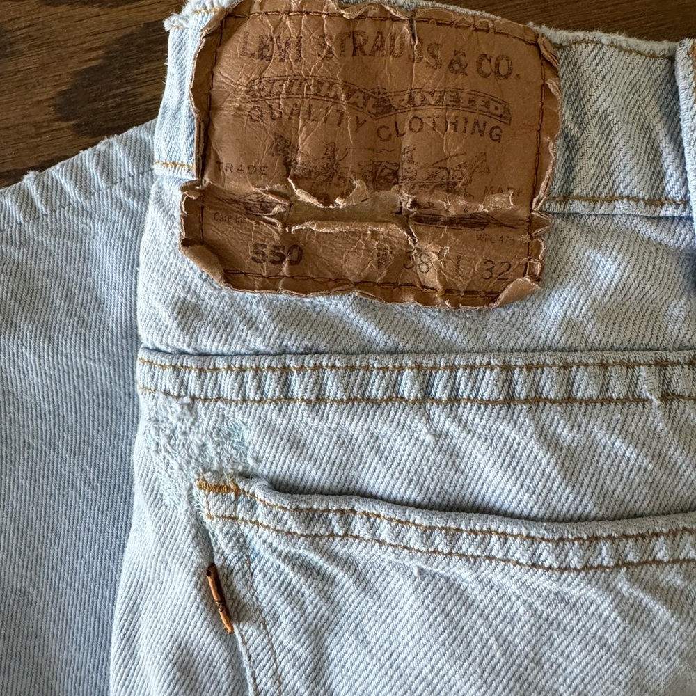 Vintage 1980s Levi’s 550 38 x 32